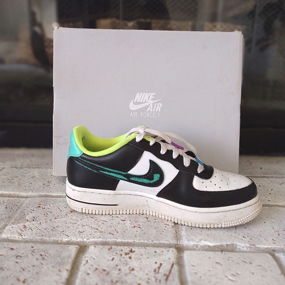 Nike Big Kids Air Force 1 Lv8